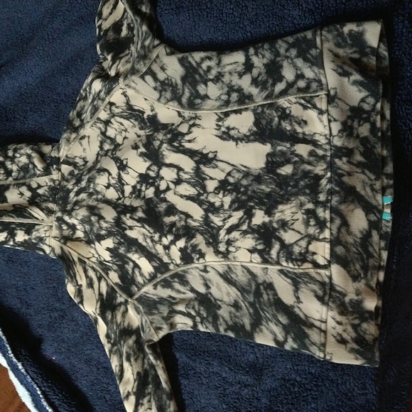 COPY - Lululemon Scuba Hoodie II - Picture 4 of 5